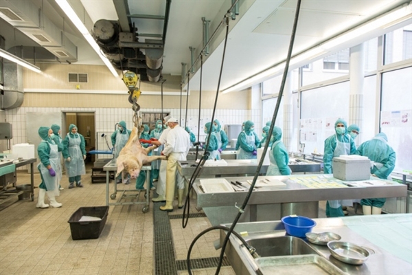 4月21号，南宫28加入了第四届国际生物医药工业生长立异论坛暨亚洲新药研发与CRO相助国际聚会